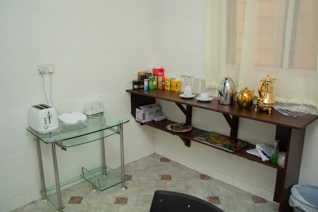 Tea and coffee equipment